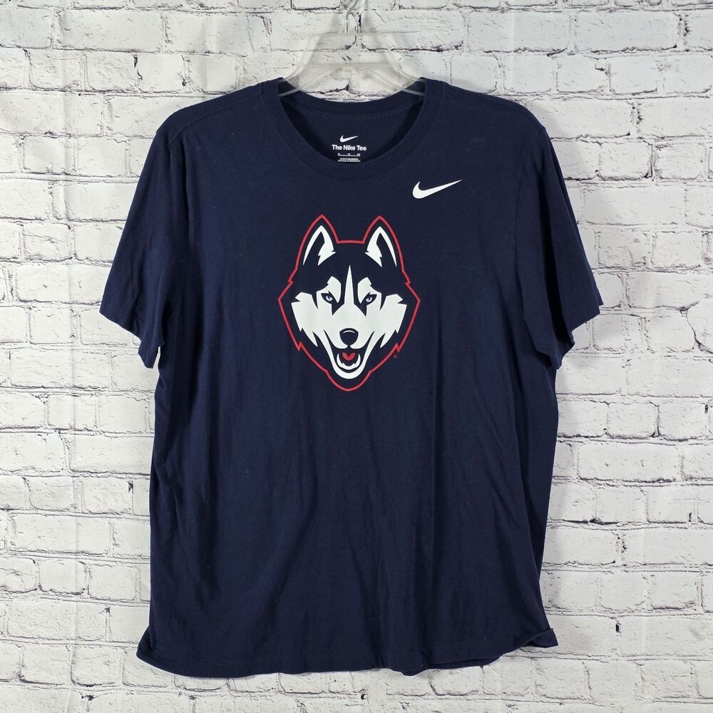 Nike Uconn Huskies Men's XL Blue Short Sleeve T-Shirt